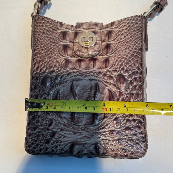 🆕 Brahmin Elegant Brown Crocodile Pattern Shoulder Bag - Picture 7 of 9